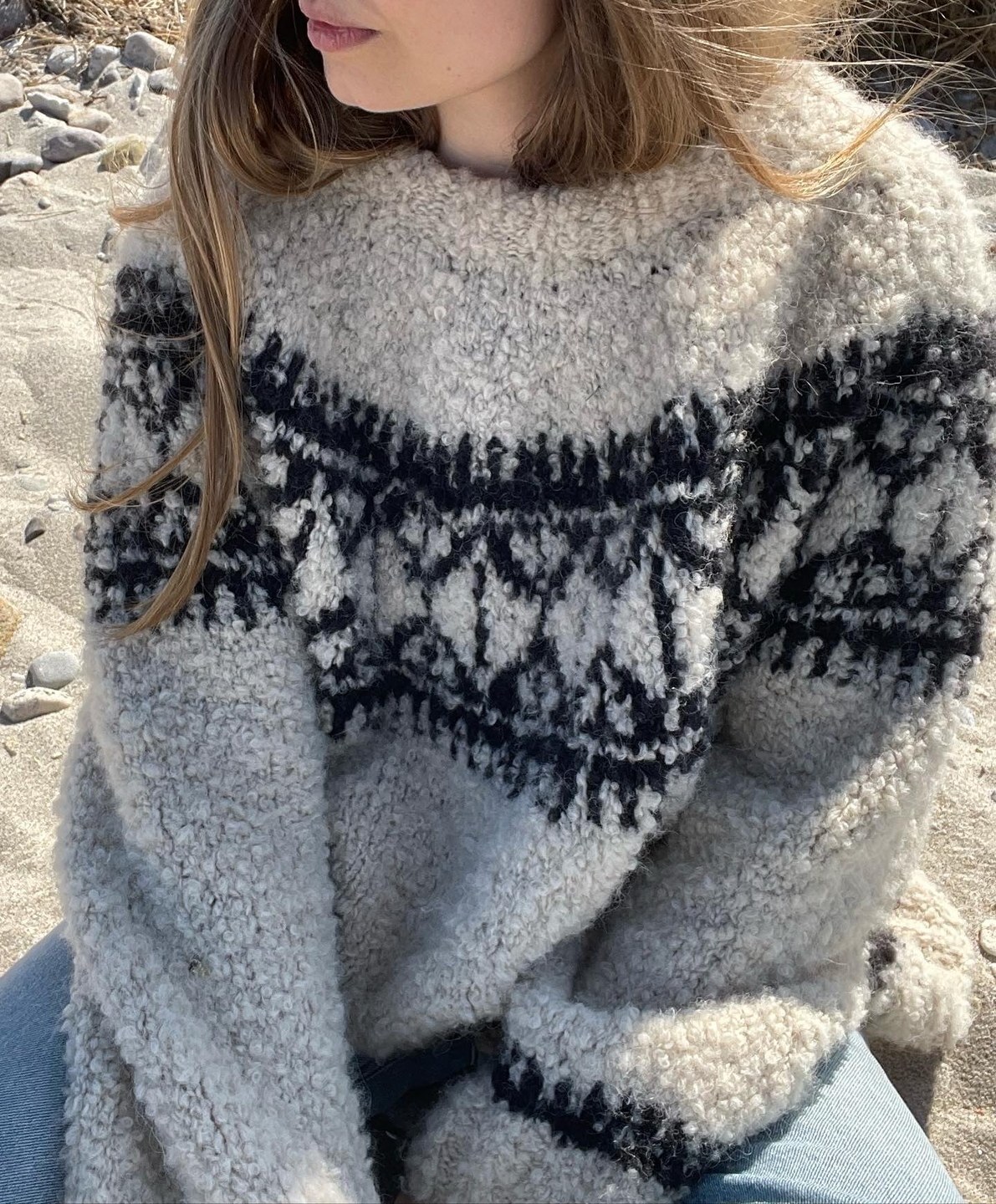 Beeo Sweater · AEGYOKNIT