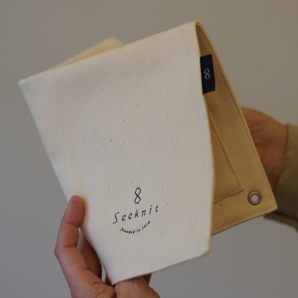 Seeknit Etui