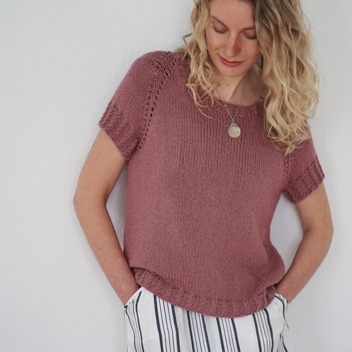 Gepard T-shirt med hulraglan og ribsnoning